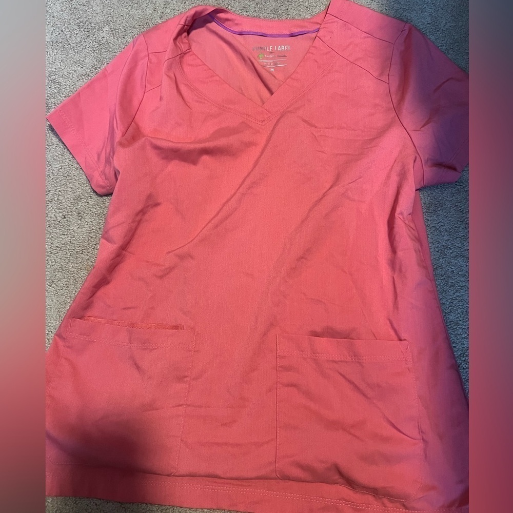 Women's Medium Scrub Top